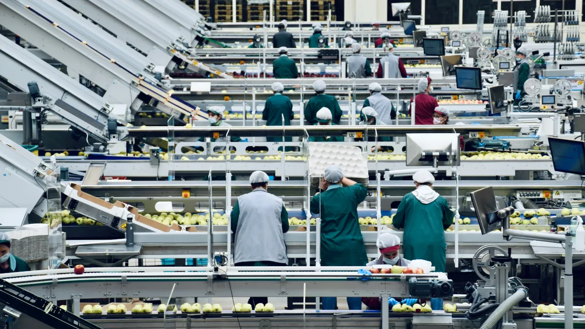 Fábrica alimentar de maçãs em Itália